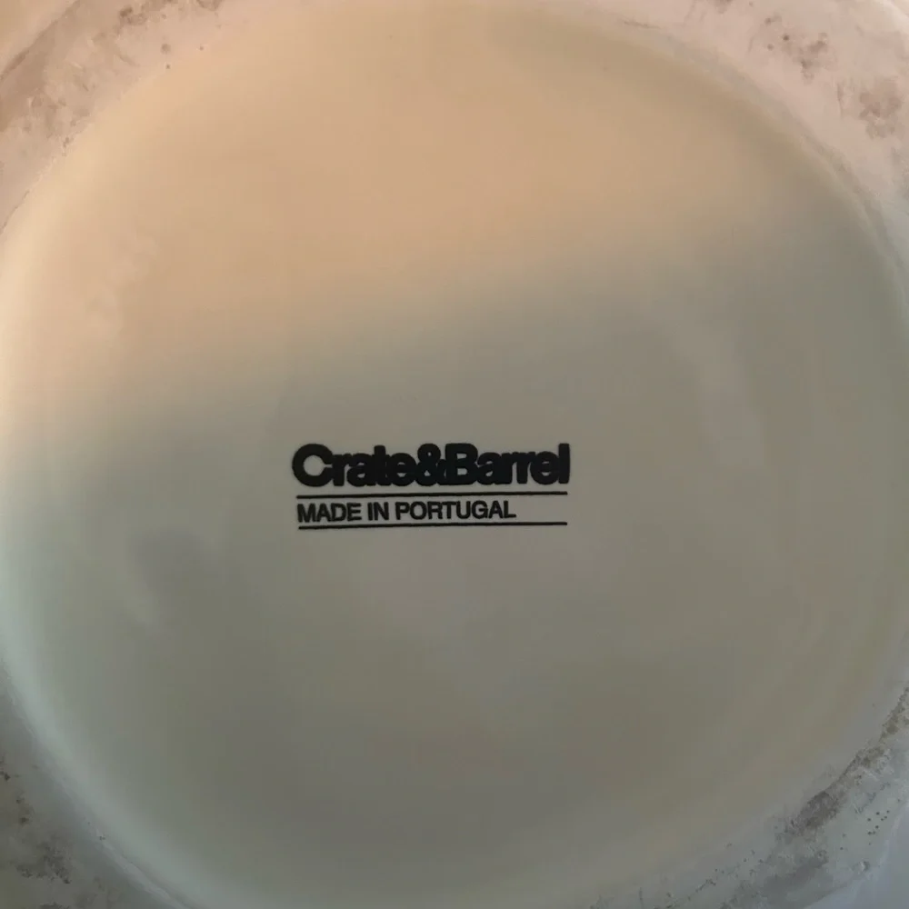 Crate&Barrel Pumpkin Cream Ceramic Soup Tureen and 4 bowls
